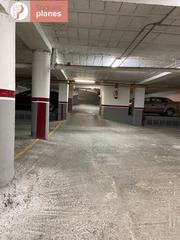 Aparcament cotxe a Príncep de Viana-Clot-Xalets Humbert Torres. Plaza de parking en zona alcalde porqueres  prat de la riba