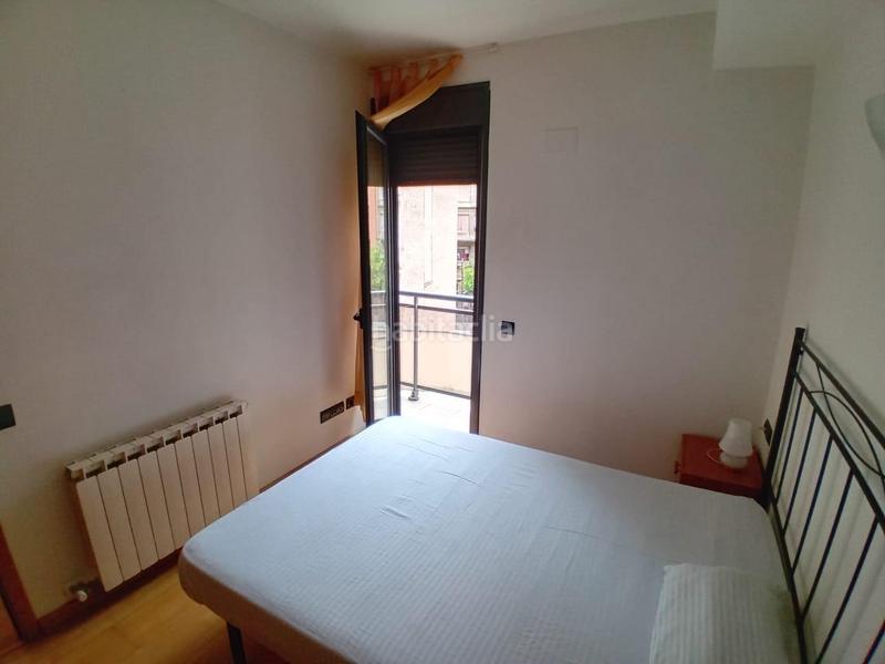 Foto cdf5f3bc-f1da-4cd2-87a8-678e79ef2547. Piccolo appartamento con riscaldamento parcheggio terrazza in Lleida