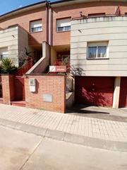 Casa adossada a Montoliu de Lleida. Casa adosada en montoliu de lleida