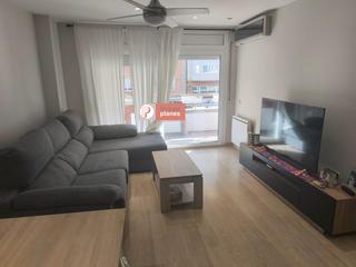 Location Appartement à Príncep de Viana-Clot-Xalets Humbert Torres. Amplio piso en zona principe de viana
