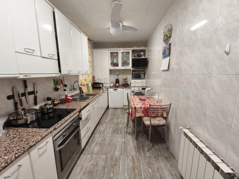 Foto b723e81a-e66d-4b3c-b641-4e59ceeb09e7. Appartamento con riscaldamento in Príncep de Viana-Clot-Xalets Humbert Torres Lleida