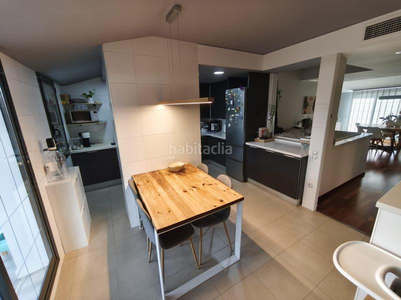 Foto 7b0a07e5-4b6c-4e6b-b9c2-89467b08c8eb. Attico con riscaldamento parcheggio in Instituts-Universitat Lleida