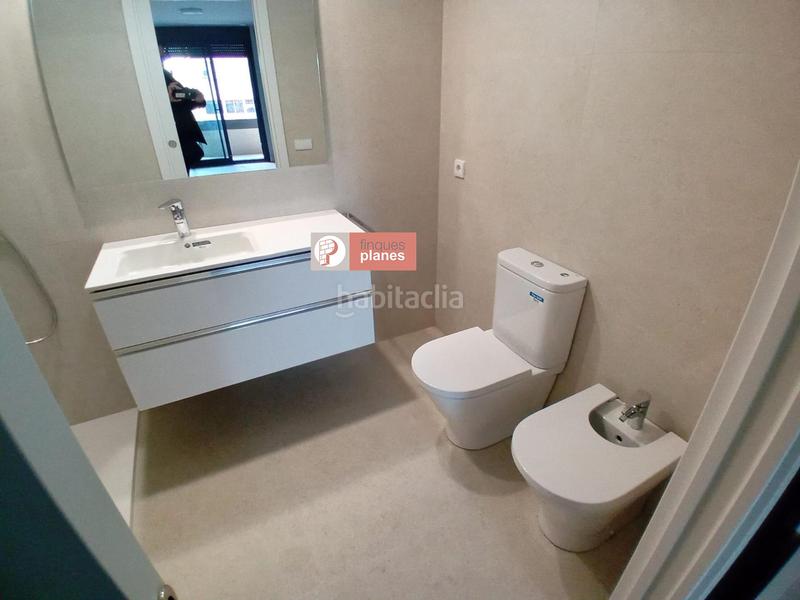 Foto 979c9f83-6416-43c1-b13a-8e694c356eb5. Rent apartment with parking in Centre Històric Lleida