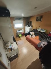 Chalet en Artesa de Lleida. Torre con 8.000 m2 de terreno en las partidas de lleida