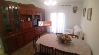 Etagenwohnung in Balàfia. Piso en zona de balàfia