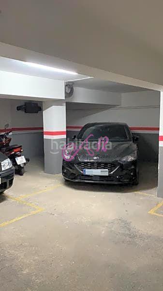 Foto 672f573c-b155-4ccb-8ba9-d0b2c53d72fa. Parking voiture dans Camí Reial Valencia