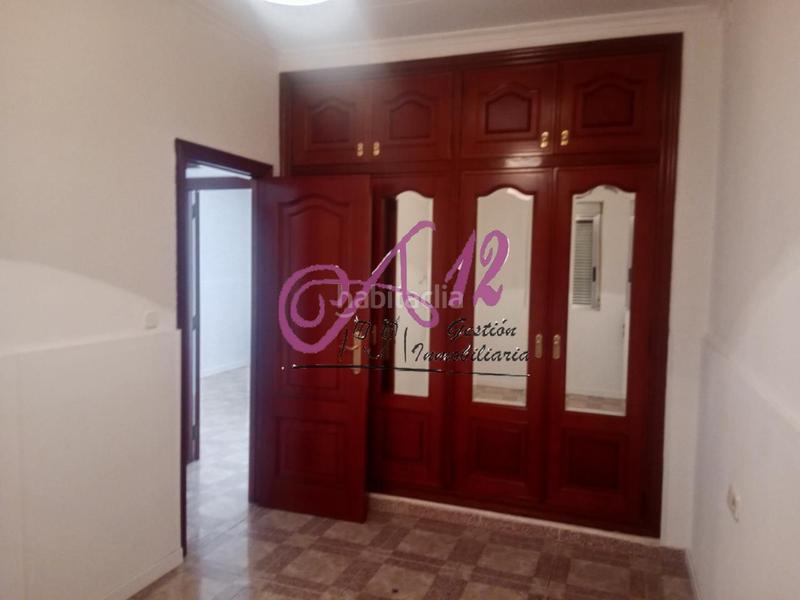 Foto 4e68d0d5-b223-4a97-ae3a-59e0fd2e5c2a. Alquiler casa  en alquiler amueblada en c planas en Valencia