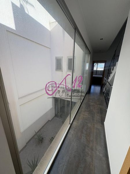 Foto 08f8837a-6e40-4b55-b2b9-9c99afc0cca7. Casa amb aparcament a Yecla