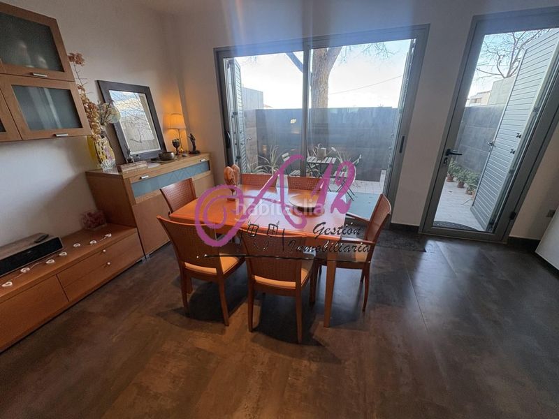 Foto 8ad326e8-4a4d-42d0-87fc-f3927412ff5b. Casa amb aparcament a Yecla