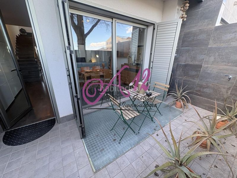 Foto b69a90ac-7577-4633-a2c9-dd68c11cbc4b. Casa amb aparcament a Yecla