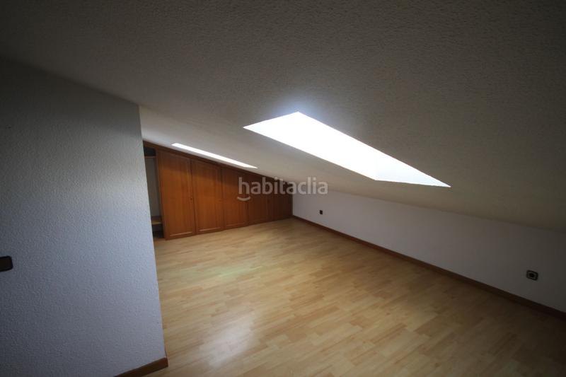 Foto ce4b986f-4e62-4a2f-b55e-f38c26cd1505. Casa amb calefacció aparcament a Estación Rozas de Madrid (Las)