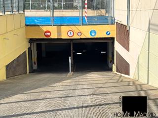 Aparcament cotxe  Calle de ginzo de limia. Estudio home madrid ofrece plaza de garaje en la calle ginzo de