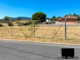 Residential Plot  Avenida de mataelpino. Estudio home madrid ofrece terreno urbano en la manzanares el re