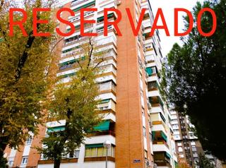Piso  Calle de fermín caballero. Estudio home madrid ofrece vivienda de 80 m² construidos, según