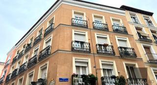 Estudi en Calle del espritu santo 11. Estudio home madrid ofrece estudio exterior con excelentes vista