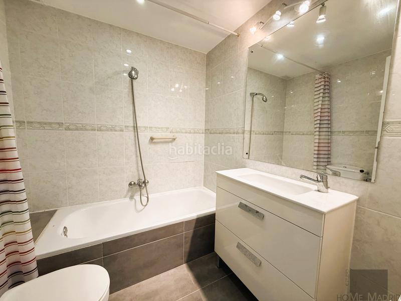 Foto 130454e1-eb99-46c3-9743-58575a8e2448. Appartamento con riscaldamento piscina in La Paz Madrid