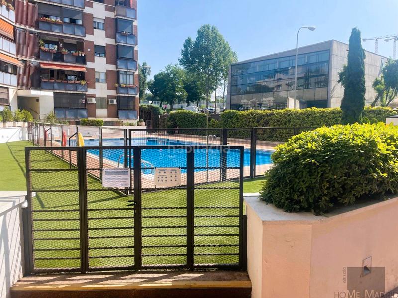 Foto 6def7b75-efba-4c44-8e81-f9b969407e9a. Appartamento con riscaldamento piscina in La Paz Madrid