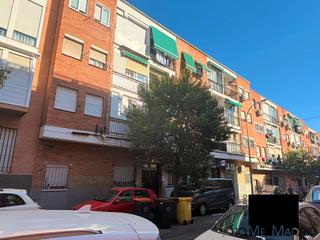 Appartement  Calle comercial. Estudio home madrid ofrece vivienda de 61 m2 en el barrio de pal