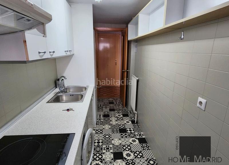 Foto a39fb1ce-43ac-4162-8ef0-af3633f786f5. Alquiler piso estudio home ofrece vivienda de 69 m² según catastro, en planta octava,situado en la zona de Peñagrande. en Madrid