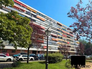 Location Appartement  Calle de las islas cíes. Estudio home madrid ofrece espectacular vivienda de 85m2 en peña