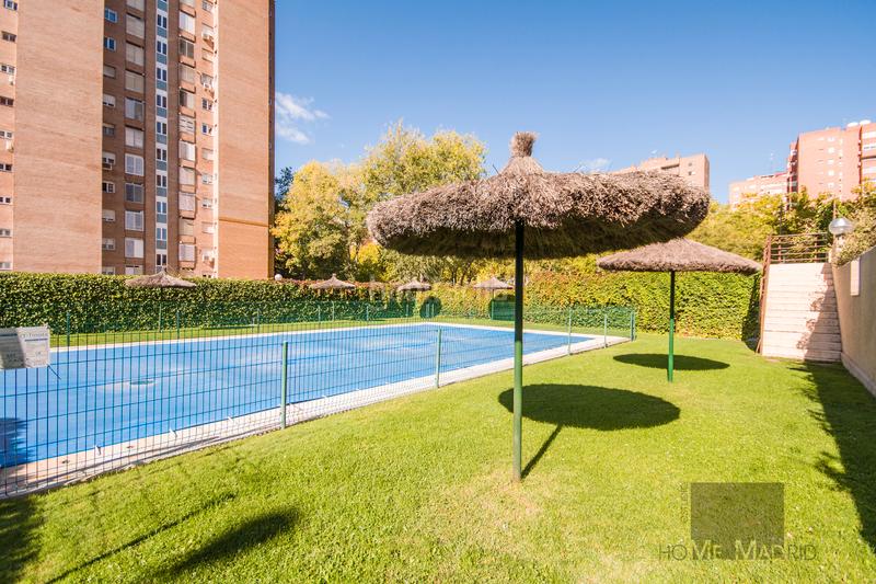 Foto b333d44b-9800-43c2-9c2d-08f818b21c0b. Appartamento con riscaldamento piscina in La Paz Madrid