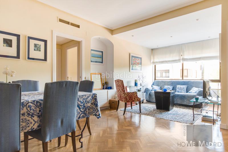 Foto ddb67ebb-f932-48af-af5d-b594ac14df6d. Appartamento con riscaldamento piscina in La Paz Madrid