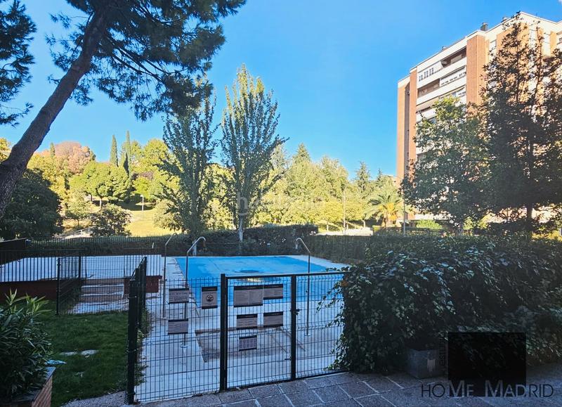 Foto 397cb3f9-5da9-4328-bafb-71229b1dd432. Etagenwohnung mit heizung pool in Peñagrande Madrid