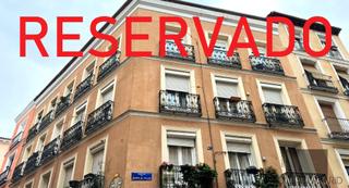 Estudi a Calle del espíritu santo 11. Estudio home madrid ofrece (((reservado))) estudio exterior con