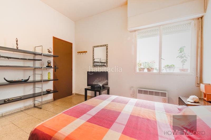Foto 0eb0f5d5-0b23-4f2b-8e53-ebbaaafca8d8. Pis amb calefacció a Guindalera Madrid