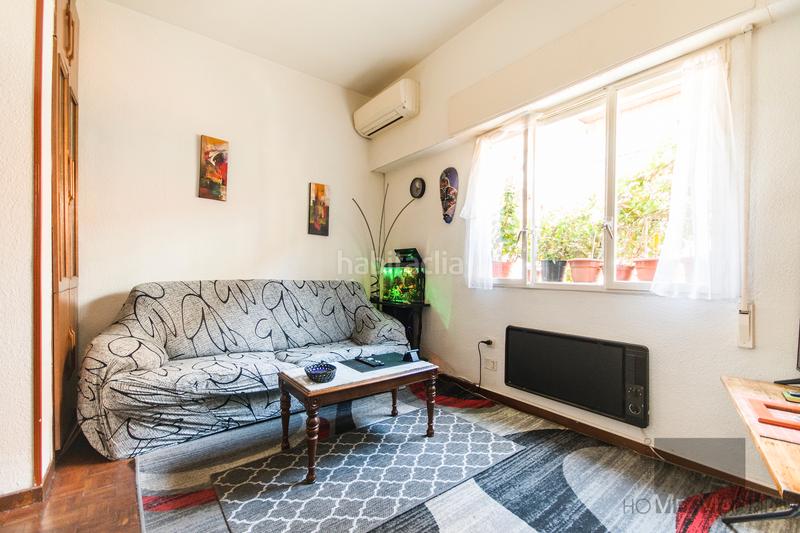 Foto c0dc8255-ecc4-4713-b002-b5ebf358fc9b. Pis amb calefacció a Guindalera Madrid