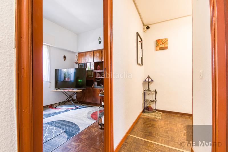 Foto d88d4c35-3dfa-41dd-961b-4a0982542968. Pis amb calefacció a Guindalera Madrid