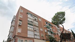 Pis  Calle del pico balaitus. Estudio home madrid ofrece piso de 55 m² construidos, en el barr