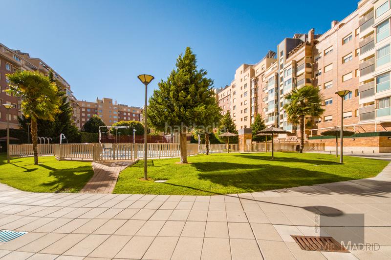 Foto 1dc6cfce-689e-414f-bf30-c008b30ed731. Àtic amb calefacció piscina a Las Tablas Madrid