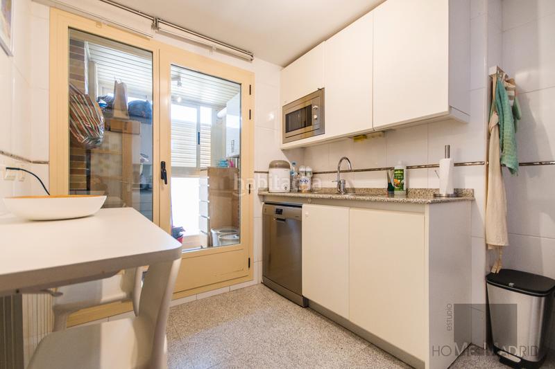 Foto 3117a96d-01b8-468f-9746-c77c946731e1. Àtic amb calefacció piscina a Las Tablas Madrid