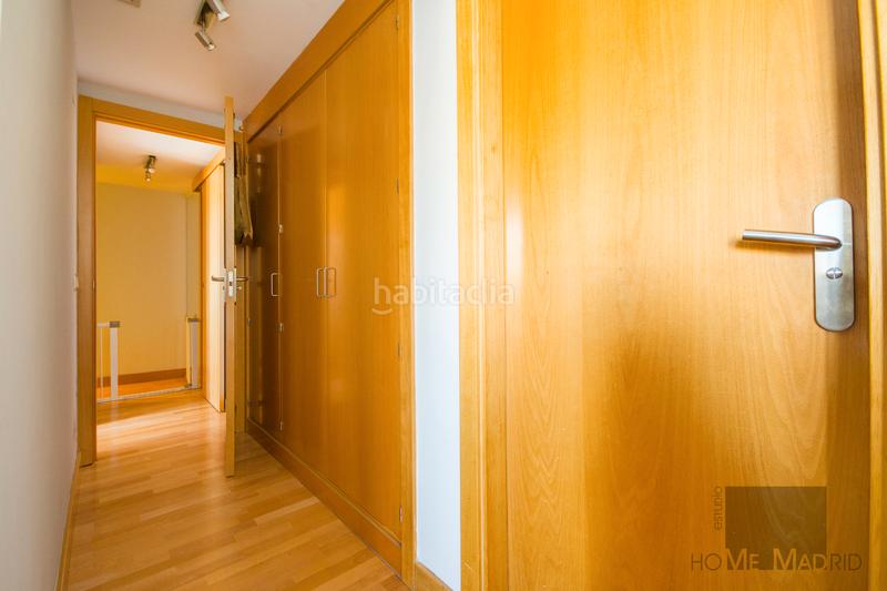 Foto d0104336-af0e-4803-8f39-7b92aa412536. Àtic amb calefacció piscina a Las Tablas Madrid