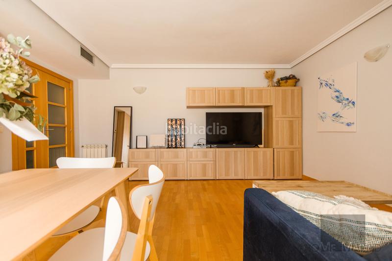 Foto de64dbd1-7bf0-4da8-ad8e-663e0dfceaf1. Àtic amb calefacció piscina a Las Tablas Madrid