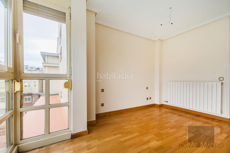 Foto 35646fa0-a961-4062-bd88-aa05b72c4829. Appartement avec chauffage parking piscine dans Montecarmelo Madrid