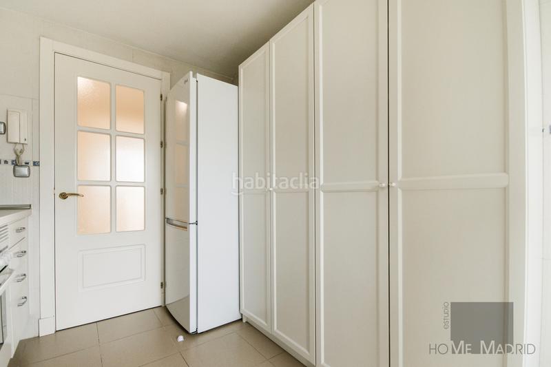 Foto 438ec651-2f47-48b4-8245-4ce038f65c52. Appartement avec chauffage parking piscine dans Montecarmelo Madrid