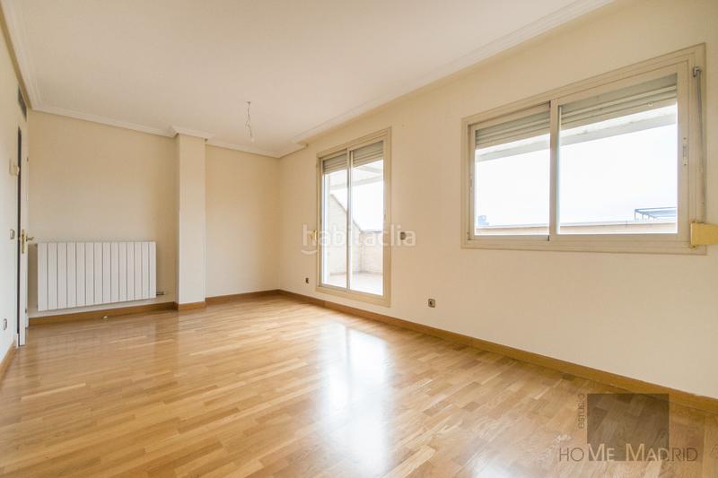 Foto 4c15a54f-d42a-4410-b274-5b6174665017. Appartement avec chauffage parking piscine dans Montecarmelo Madrid