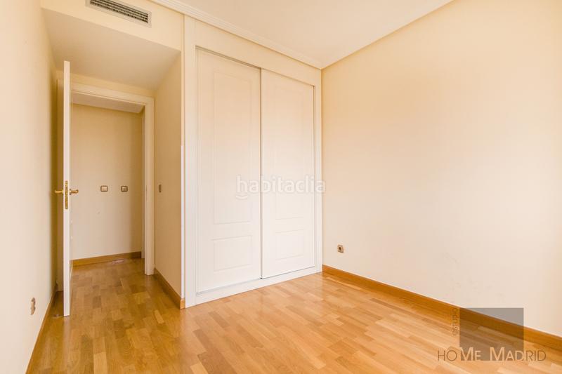 Foto b83e6eaa-48c2-489c-81bb-829c21f59cb9. Appartement avec chauffage parking piscine dans Montecarmelo Madrid