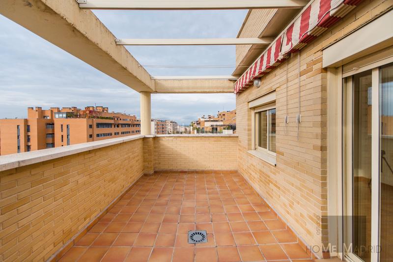 Foto c2de86e4-6d44-48a6-9031-ec6f5031f953. Appartement avec chauffage parking piscine dans Montecarmelo Madrid