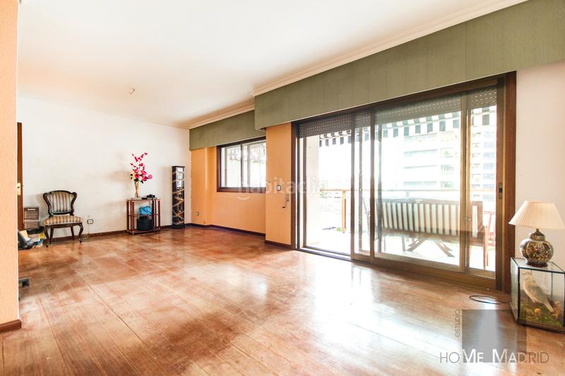 Foto 05523ea5-4133-4b4e-a1eb-2e499661fbd8. Pis amb calefacció aparcament piscina a La Paz Madrid