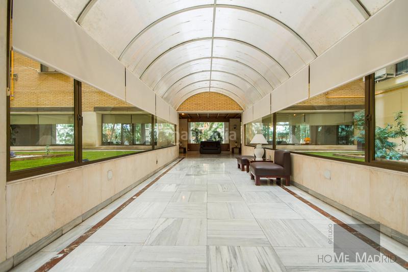 Foto 078e3ce1-ba63-4d03-9f62-75997a11c295. Pis amb calefacció aparcament piscina a La Paz Madrid