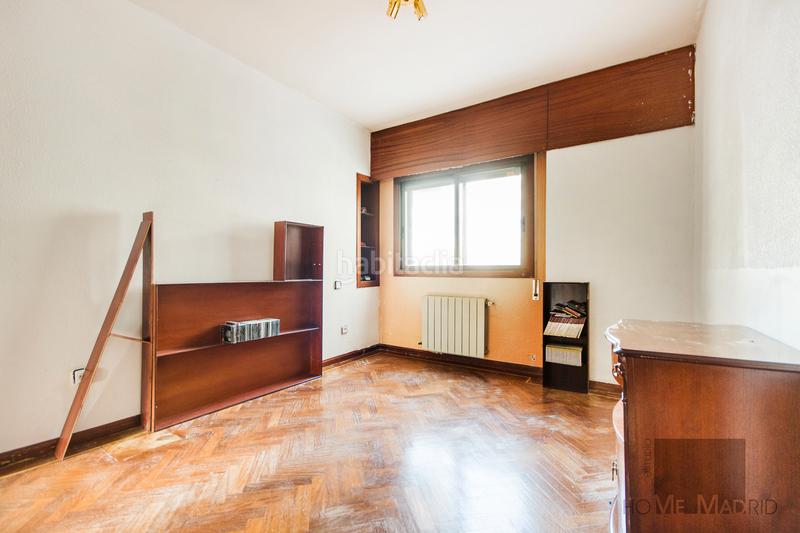 Foto 1c451a96-9057-4684-90de-813818ae6855. Pis amb calefacció aparcament piscina a La Paz Madrid