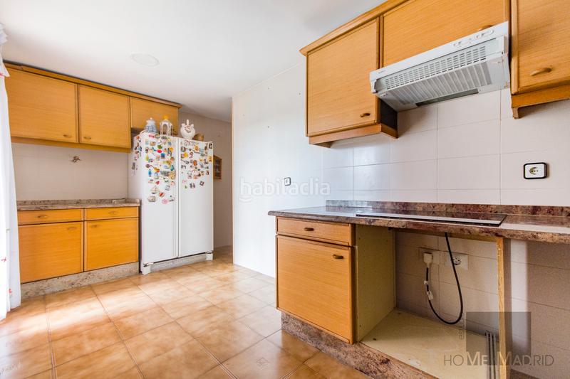 Foto 369c8f6e-1403-48ad-968f-93b22dffc988. Pis amb calefacció aparcament piscina a La Paz Madrid