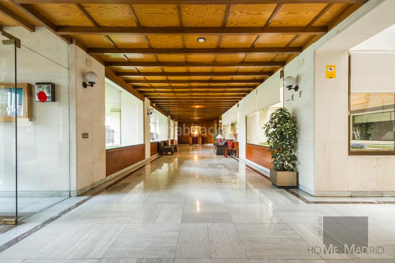 Foto 39b0001c-a729-4701-9450-342bde0f027d. Pis amb calefacció aparcament piscina a La Paz Madrid