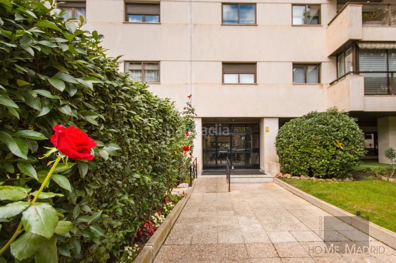 Foto 3eb4fb95-8dde-45ce-b606-9fac7c0157b6. Pis amb calefacció aparcament piscina a La Paz Madrid