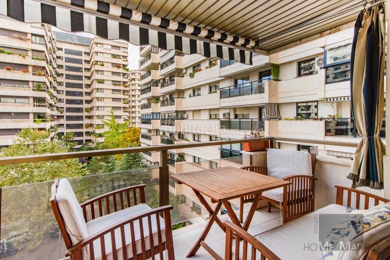 Foto 54cd6e44-627f-4239-a46e-a5f87ead99cd. Pis amb calefacció aparcament piscina a La Paz Madrid