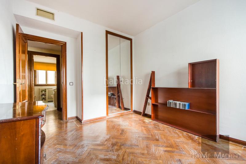 Foto 591f6145-f575-43d7-ad6b-312bb39dc538. Pis amb calefacció aparcament piscina a La Paz Madrid