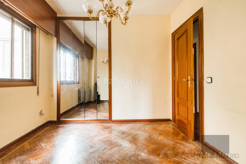 Foto 5c13f049-25cb-4ddb-b699-bec00d45d874. Pis amb calefacció aparcament piscina a La Paz Madrid